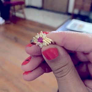 Size 7 ring 14k gold with ruby diamond